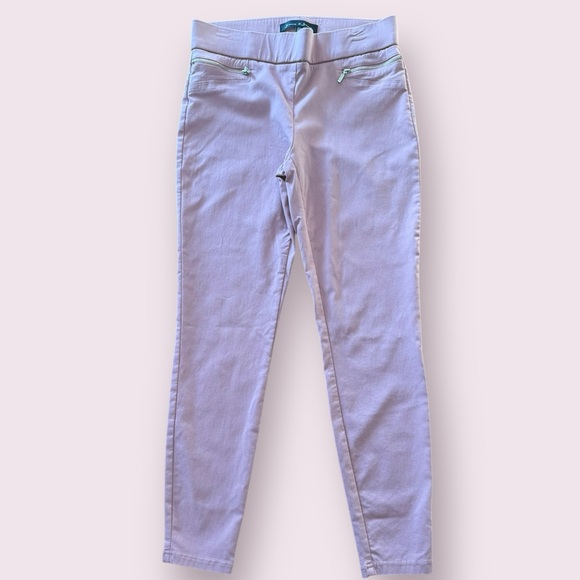 Jasmine andJuliana Pants - Jasmine and Juliana women’s size 4 pink stretch jeggings. .